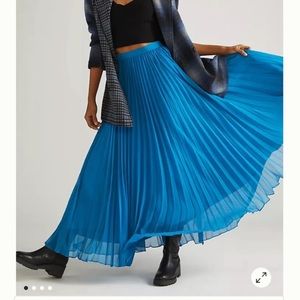 New Anthropologie x Pankaj & Nidhi Pleated Maxi Skirt size XS